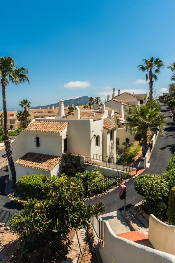 Luxurioese Und Grossraeumige Villa Mit Community Pool, Sicht Auf Das Mittelmeer Sowie Dem Mar Menor, La Manga Club Atamaria Exterior photo